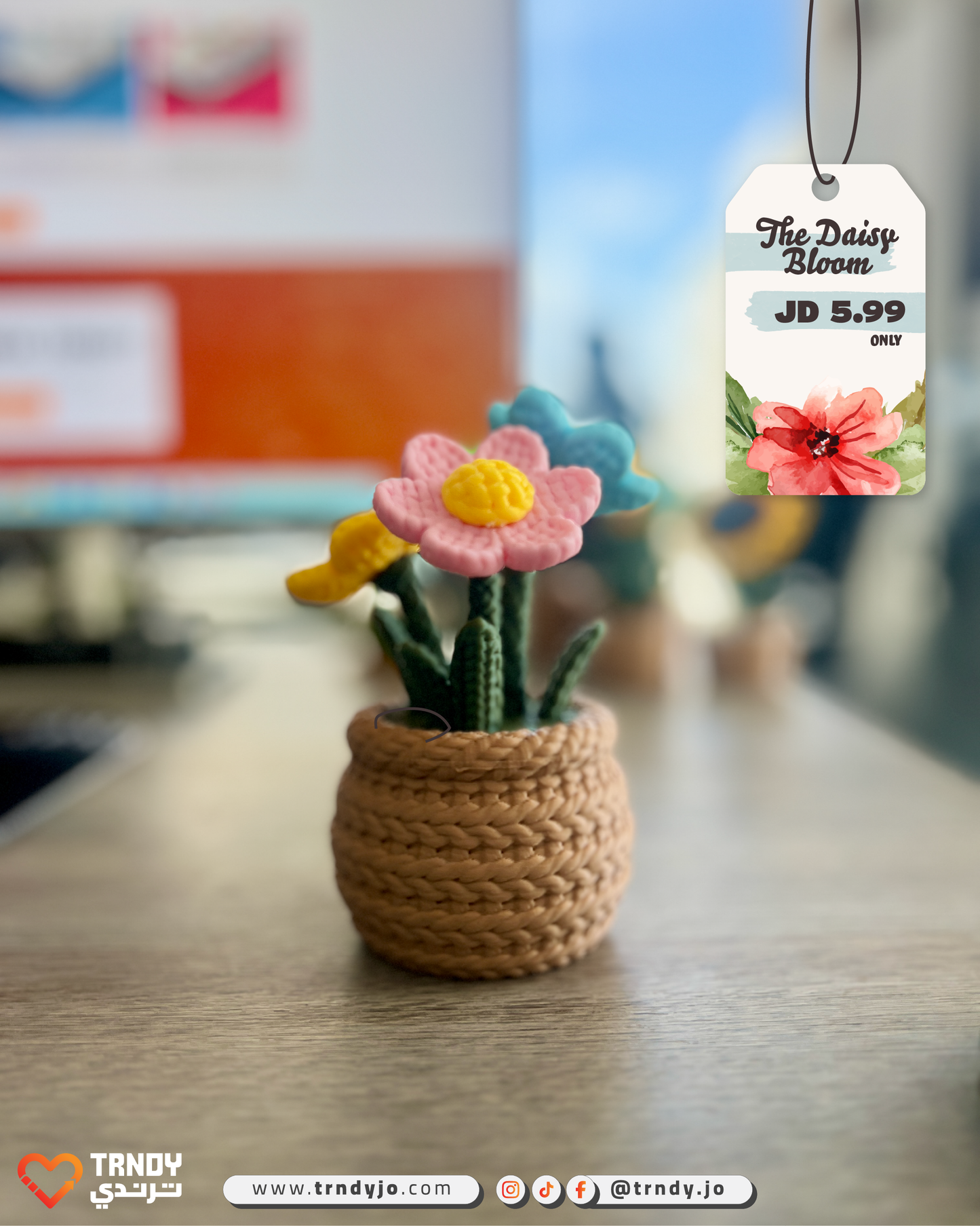 PlantMe Flora - Knitted Flowers Mini Desk Pots