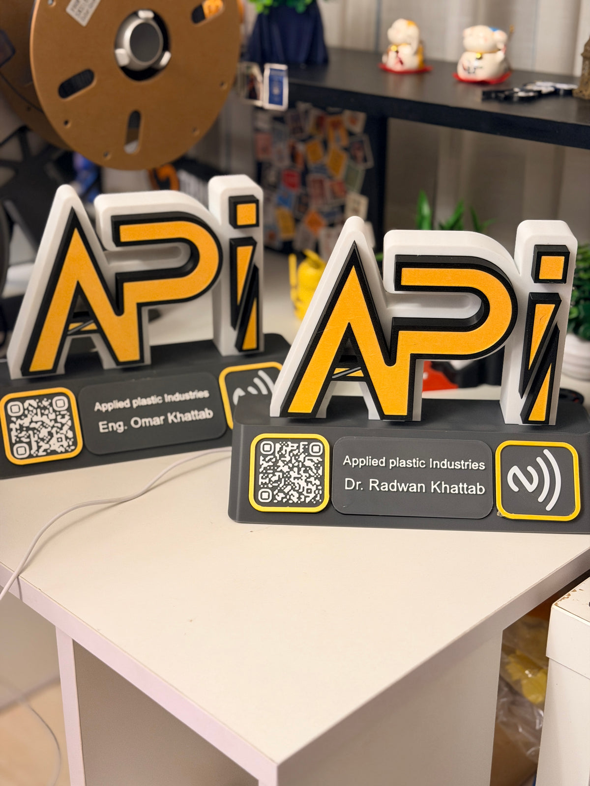 3D Logo Smart Stand - NFC & QR code