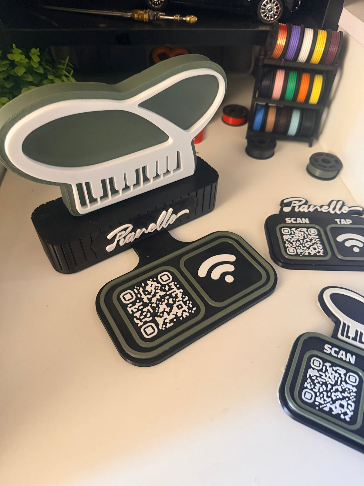 3D Logo Smart Stand - NFC & QR code