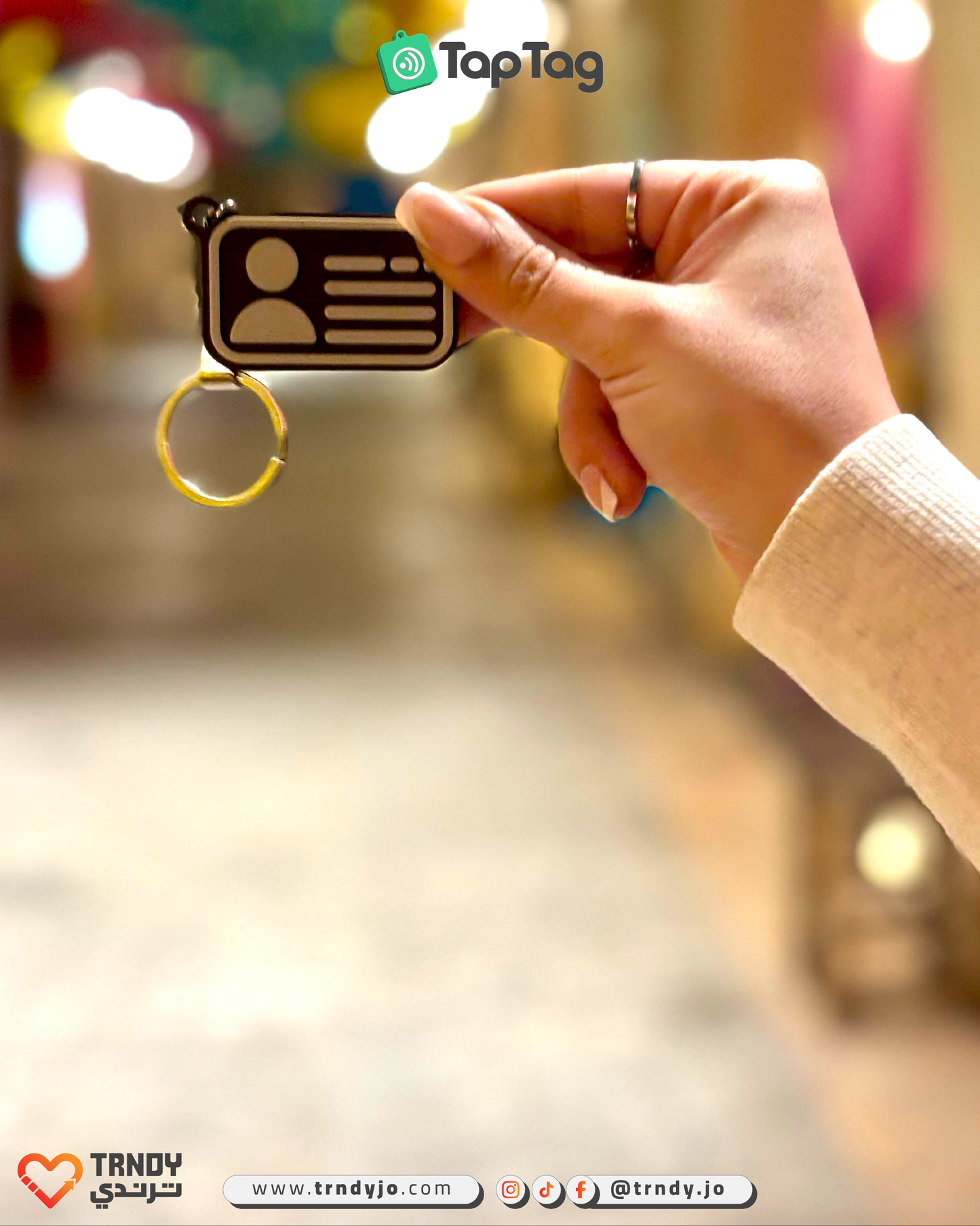 TapTag - Business card NFC Keychain